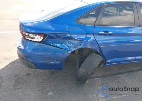 2024 Volkswagen Jetta 1.5T Sport из США, поврежденный, VIN 3VWBM7BU3RM046547